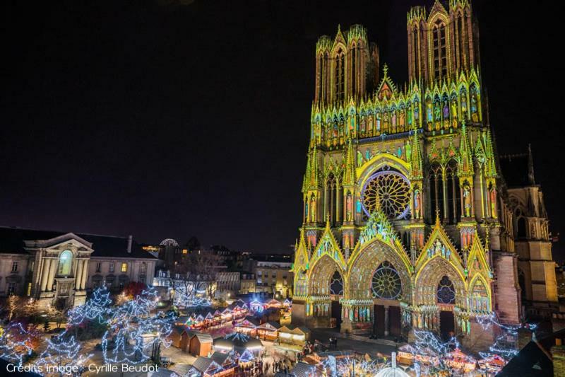 Bedinreims "Burgundy Bottle" 110M2 Exceptional, 4 Chambres Doubles, 2 Bain, Free Park & Wifi, Tout Equipe Exterior foto